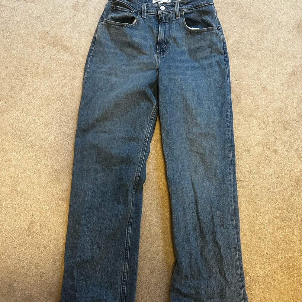 Abercrombie Curve Love high rise 90s relaxed